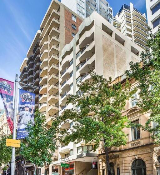 Metro Apartments On King