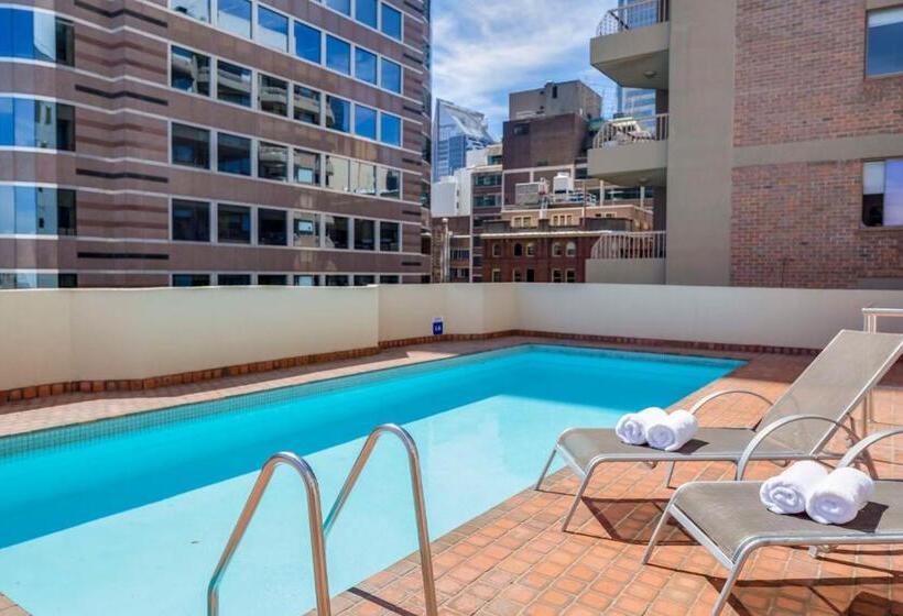 Metro Apartments On King