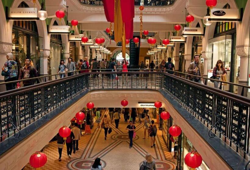 Metro Apartments On King