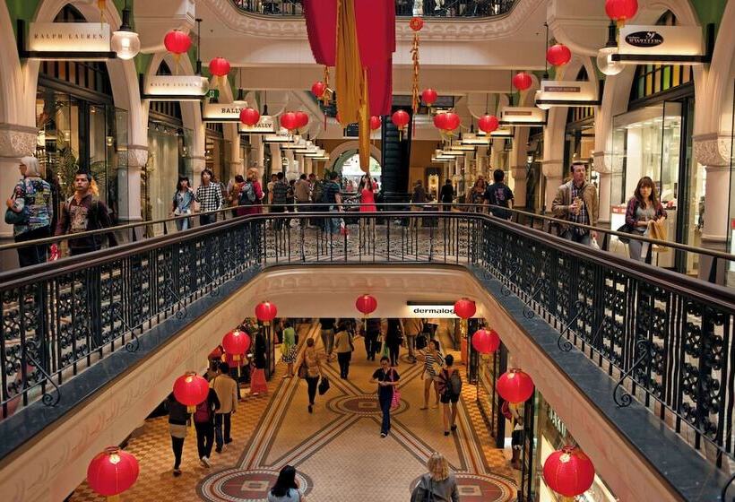 Metro Apartments On King