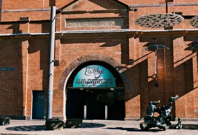 Metro Aspire Hotel Sydney