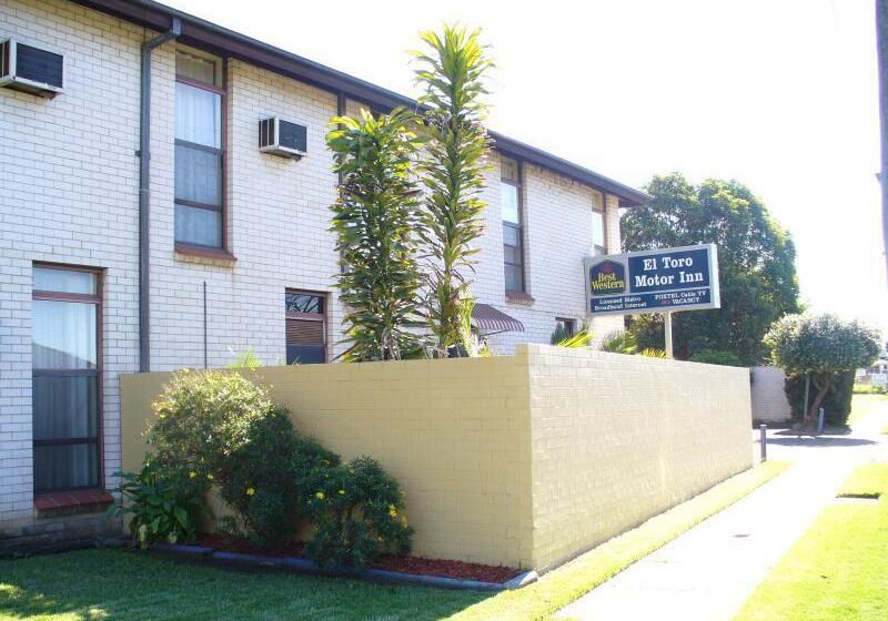 مُتل El Toro Motor Inn