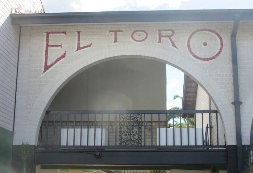 مُتل El Toro Motor Inn