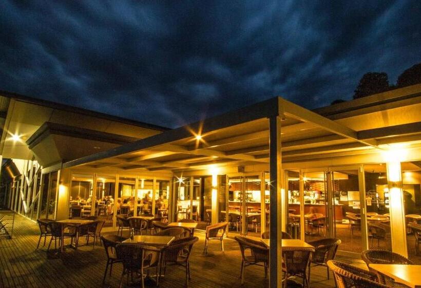 مُتل Renmark Country Club