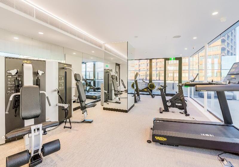 Oaks Sydney Hyde Park Suites