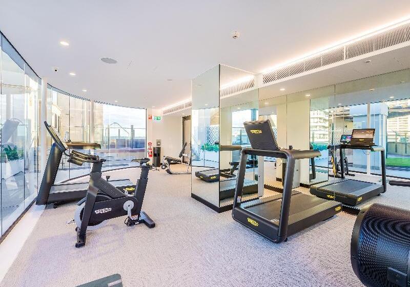 Oaks Sydney Hyde Park Suites