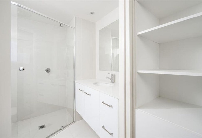 Paradise Centre Apartments