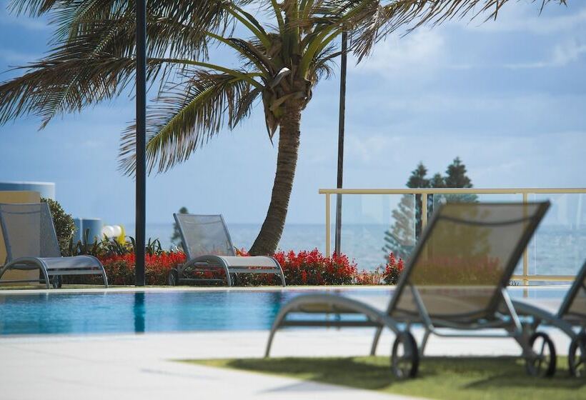 Paradise Centre Apartments