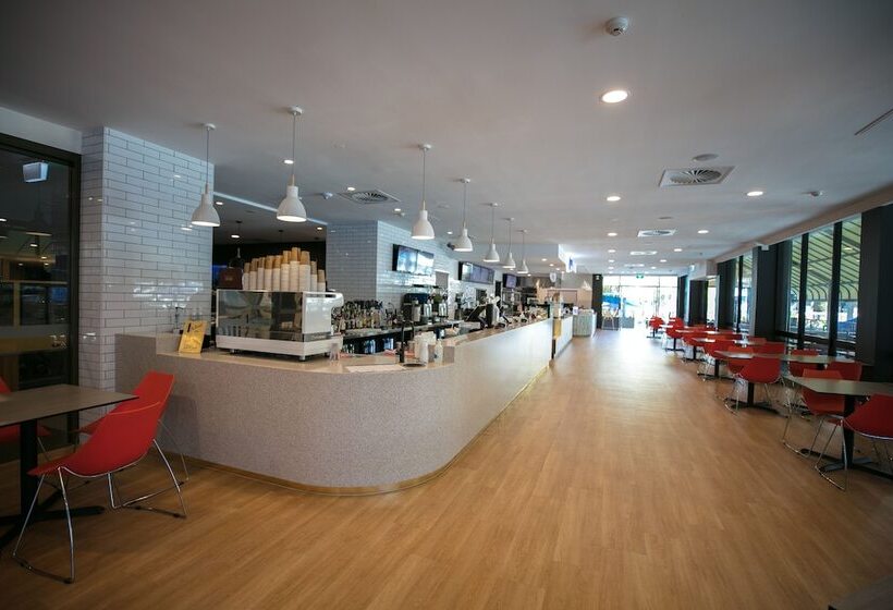 Paradise Resort Gold Coast