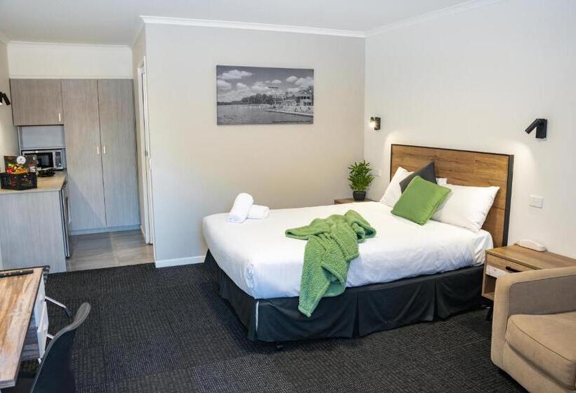 Peppermill Inn Motel