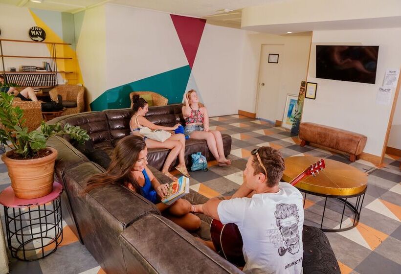 渡假胜地  Bunk Surfers Paradise International Backpacker Hostel