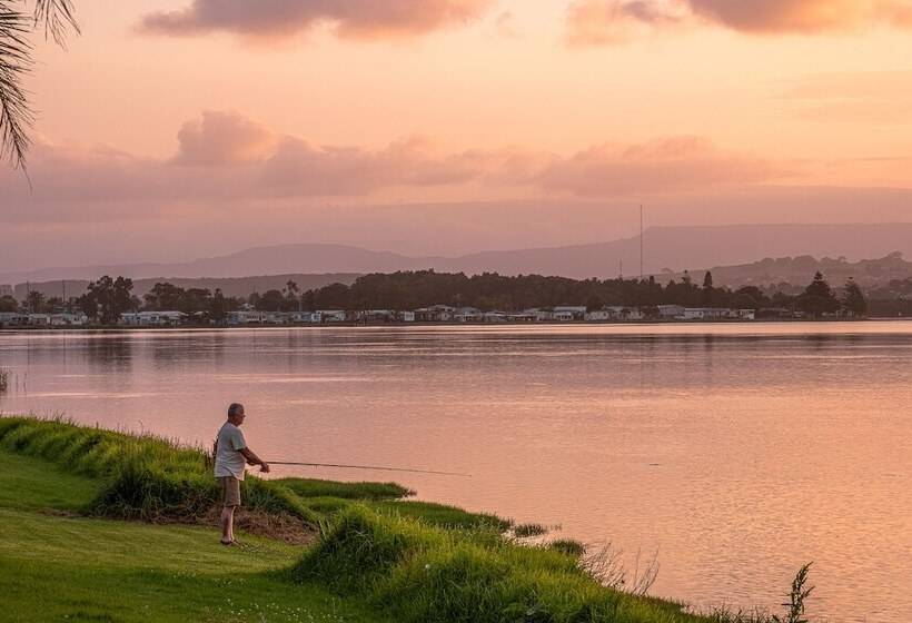 渡假胜地  Lakeside Inn Illawarra