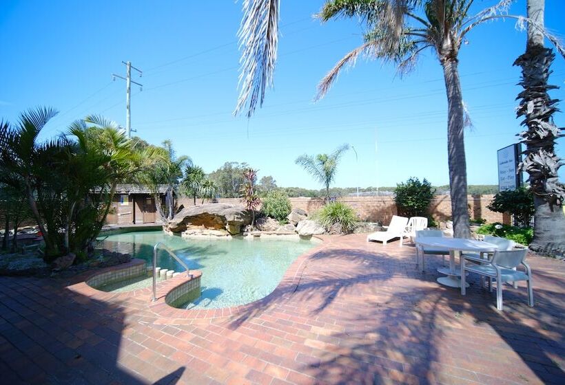 渡假胜地  Lakeside Inn Illawarra