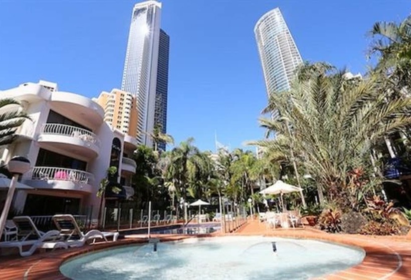 St Tropez Apartments