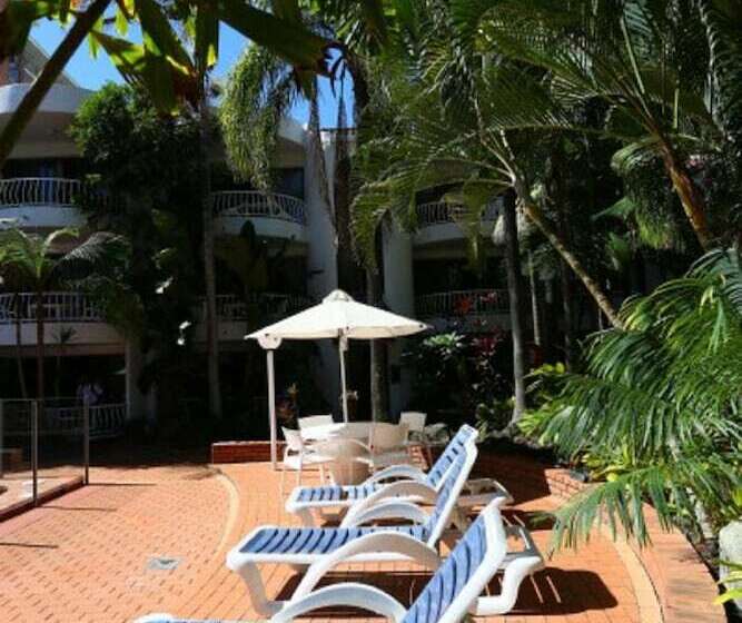 St Tropez Apartments