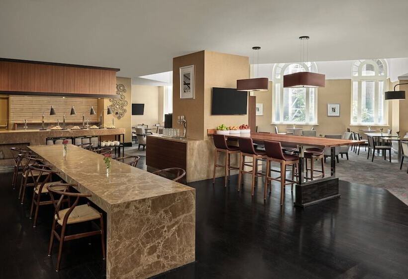 Sydney Harbour Marriott Hotel At Circular Quay