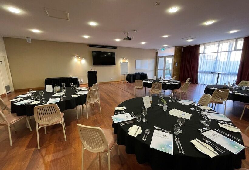 Westland Hotel Motel