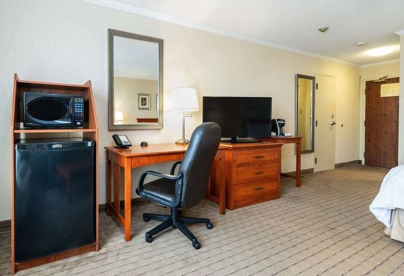 Allure Hotel & Conference Centre, Ascend Hotel Collection