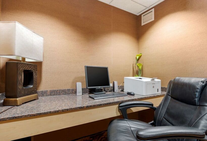 Best Western Plus Dryden Hotel and Conference Centre