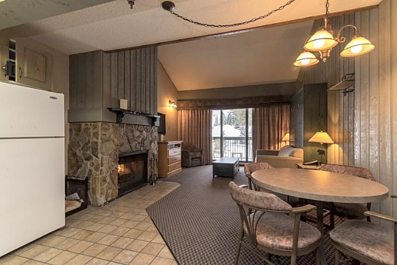 Douglas Fir Resort & Chalets