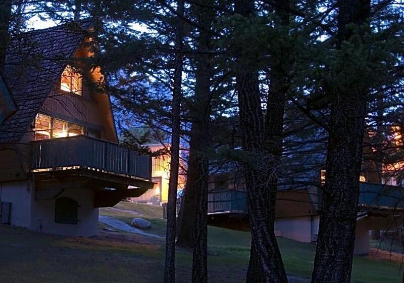 Douglas Fir Resort & Chalets