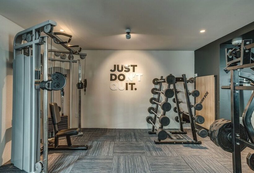 Fort George Hotel And Spa