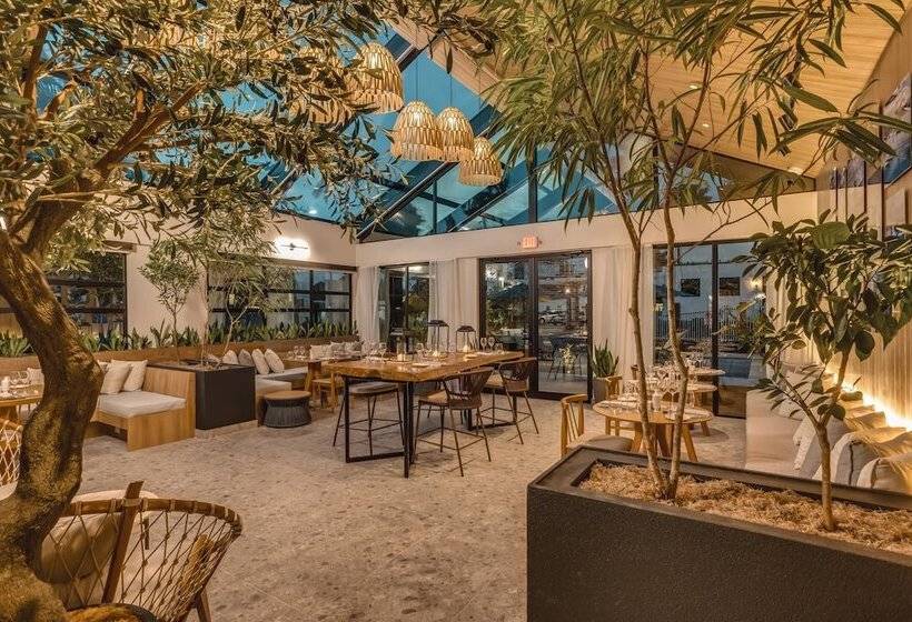 Fort George Hotel And Spa