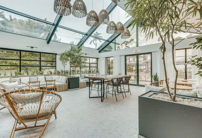 Fort George Hotel And Spa