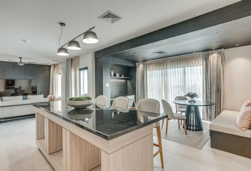 Fort George Hotel And Spa