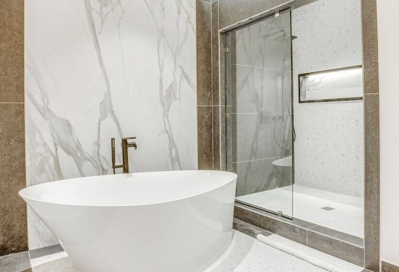 Fort George Hotel And Spa