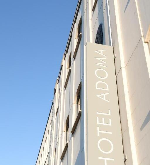 Отель Adoma