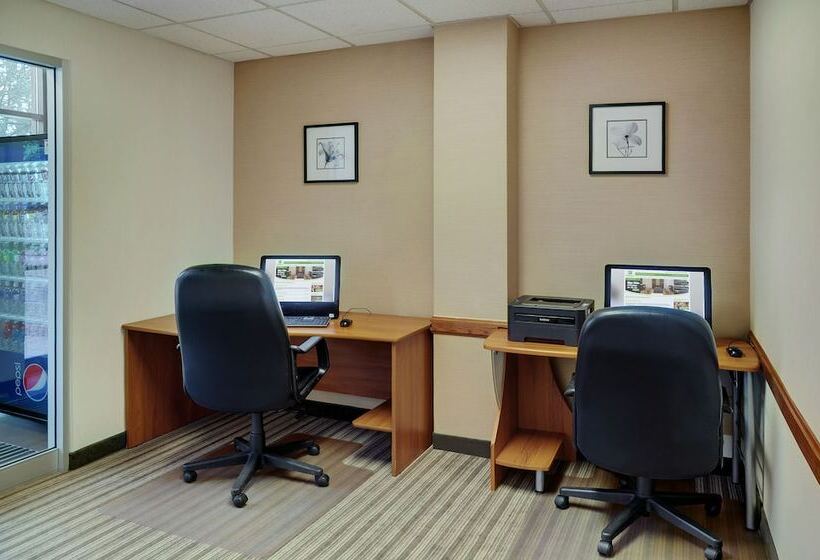 Allure Hotel & Conference Centre, Ascend Hotel Collection