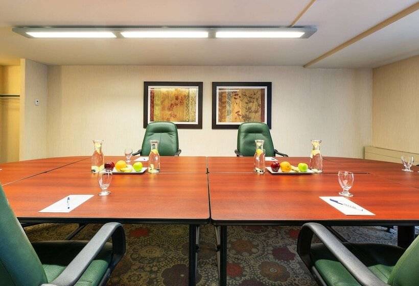 Allure Hotel & Conference Centre, Ascend Hotel Collection