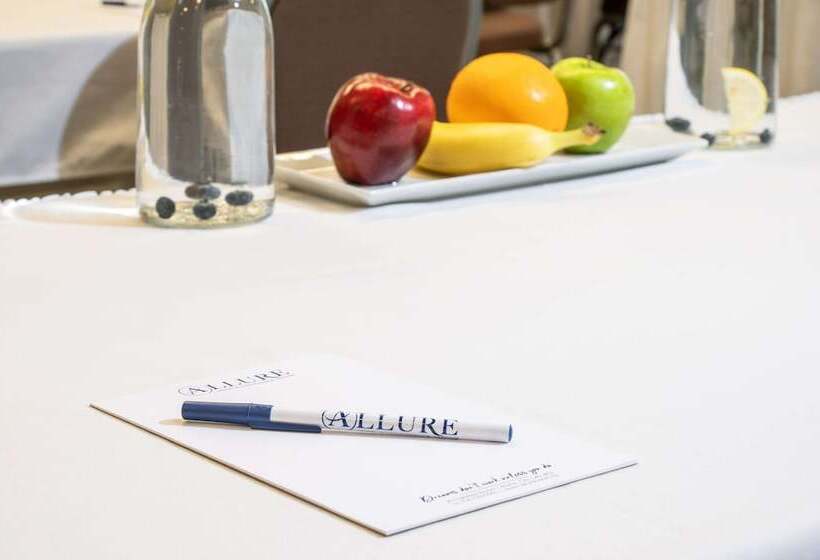 Allure Hotel & Conference Centre, Ascend Hotel Collection