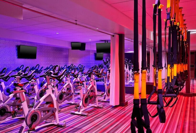 Aloft Hotel Calgary University