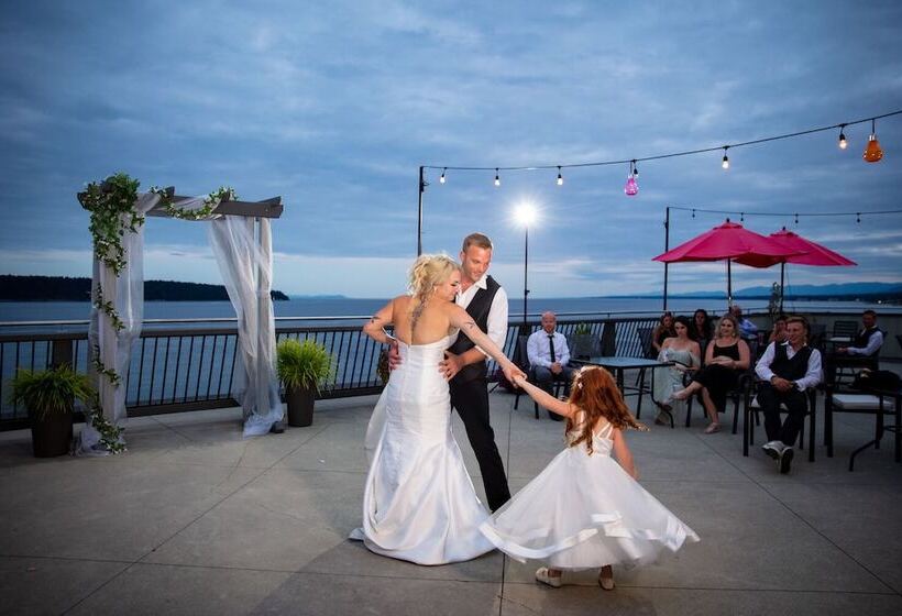 ホテル Anchor Inn And Suites