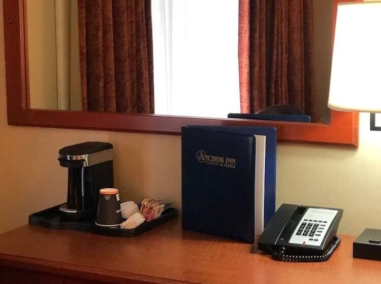 ホテル Anchor Inn And Suites