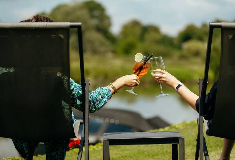 Отель Auberge Du Pêcheur