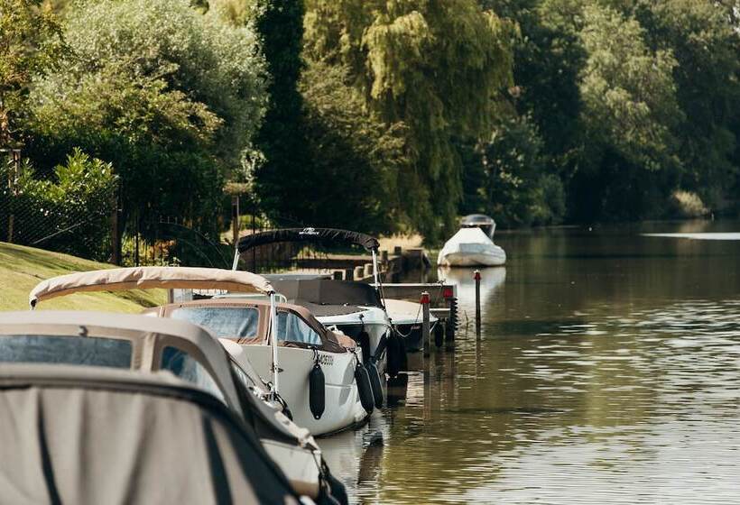 Отель Auberge Du Pêcheur