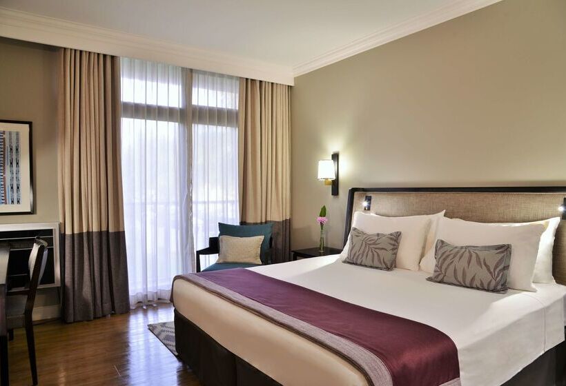 ホテル Avani Gaborone Resort & Casino