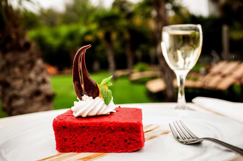 ホテル Avani Maseru