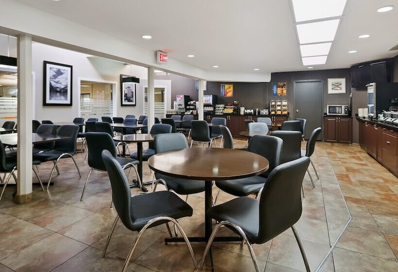 בית מלון כפרי Best Western Airport Inn