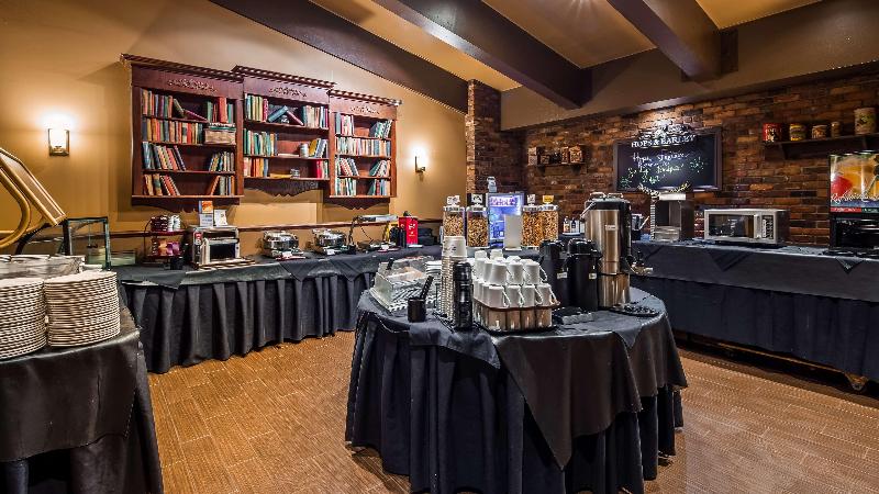 فندق Best Western Parkway Inn & Conference Centre