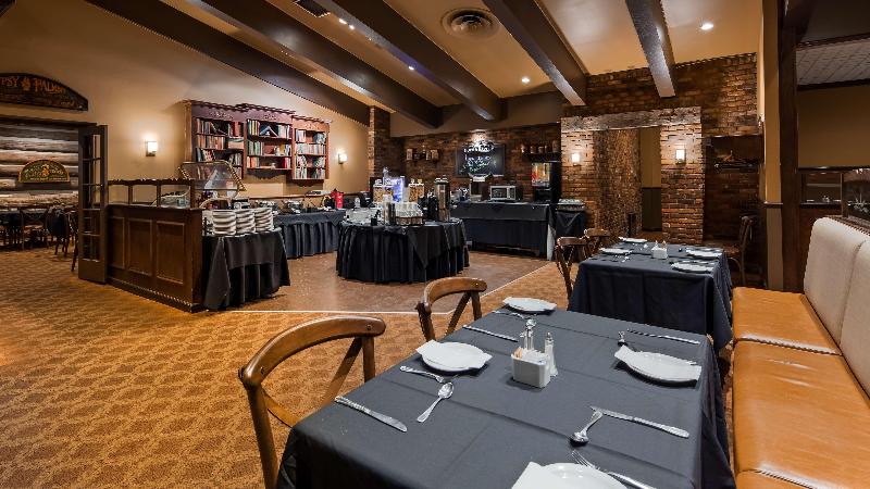 فندق Best Western Parkway Inn & Conference Centre