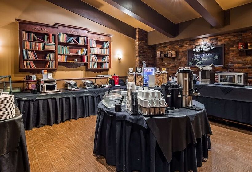 فندق Best Western Parkway Inn & Conference Centre