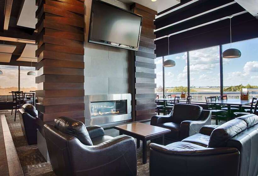 בית מלון כפרי Best Western Plus City Centre Inn