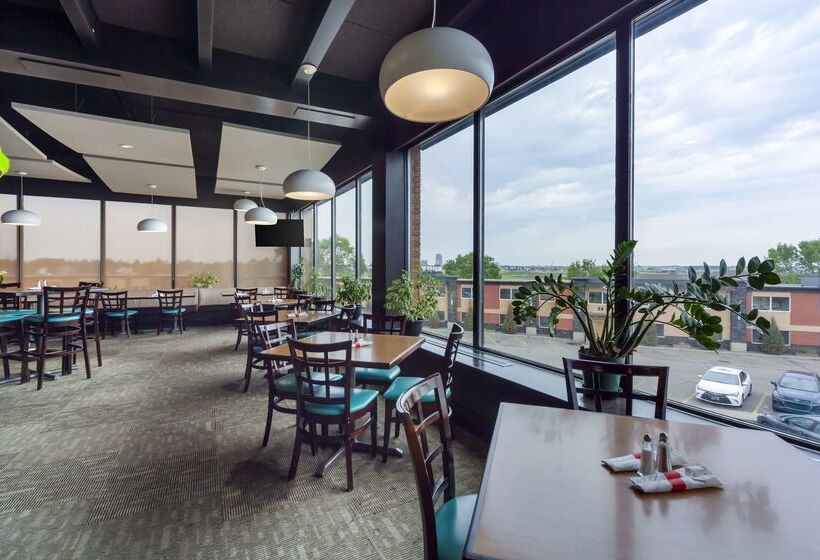 בית מלון כפרי Best Western Plus City Centre Inn