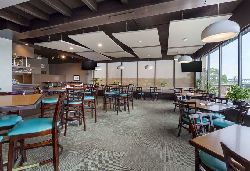 בית מלון כפרי Best Western Plus City Centre Inn