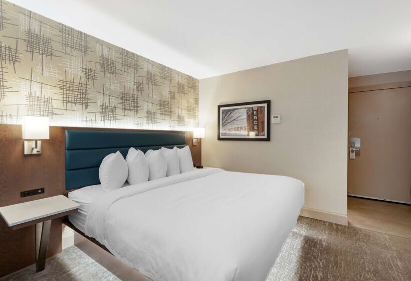 בית מלון כפרי Best Western Plus City Centre Inn