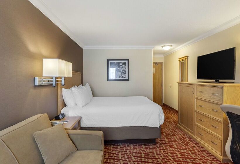 Отель Best Western Plus Cobourg Inn & Convention Centre